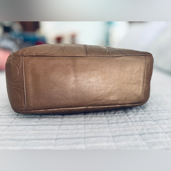 COACH Gallery Embossed C Leather Tote Copper - Picture 8 of 12